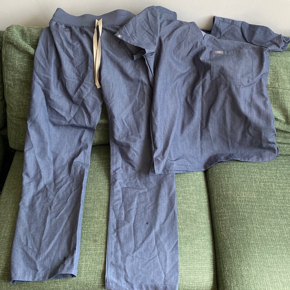 Grey Figs Scrub Set